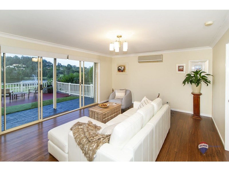 31 Scarba Street, Middle Park QLD 4074