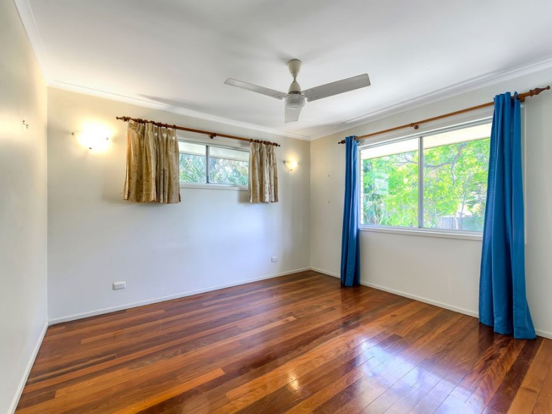 22 Masterton Street, Oxley QLD 4075