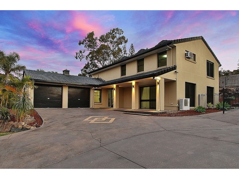 2 Blaxland Court, Mount Ommaney QLD 4074