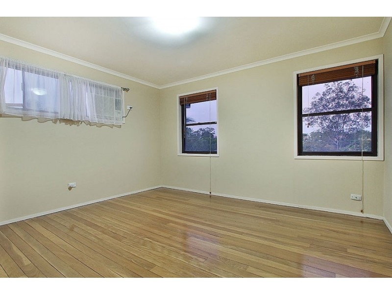 2 Blaxland Court, Mount Ommaney QLD 4074