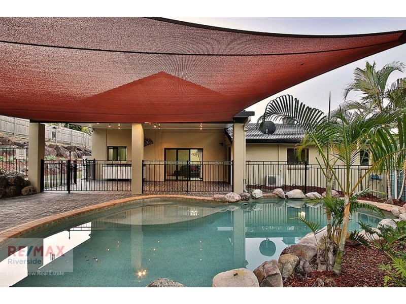 2 Blaxland Court, Mount Ommaney QLD 4074