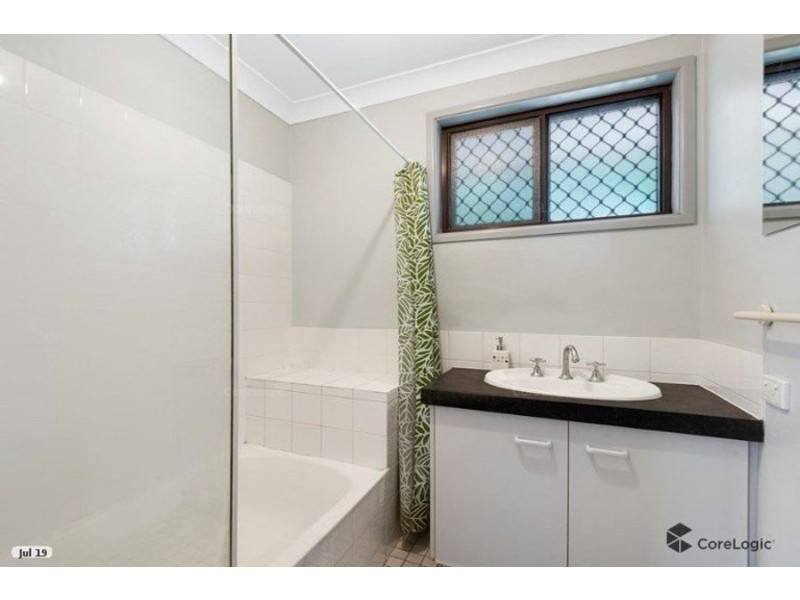 60 Junction Road, Morningside QLD 4170