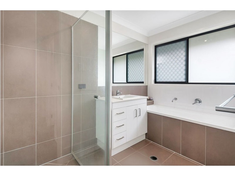 13 Emeraldwood Street, Fernvale QLD 4306