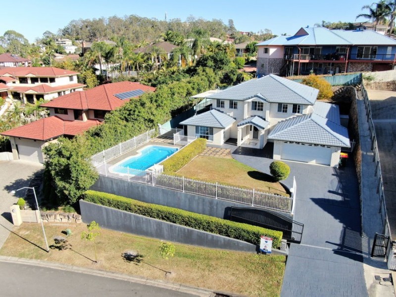 73 Abel Smith Crescent, Mount Ommaney QLD 4074