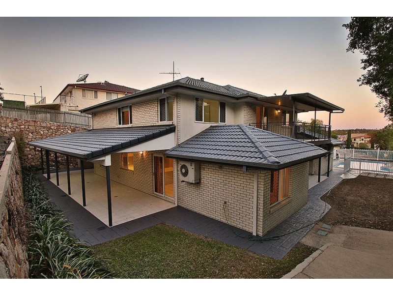 73 Abel Smith Crescent, Mount Ommaney QLD 4074