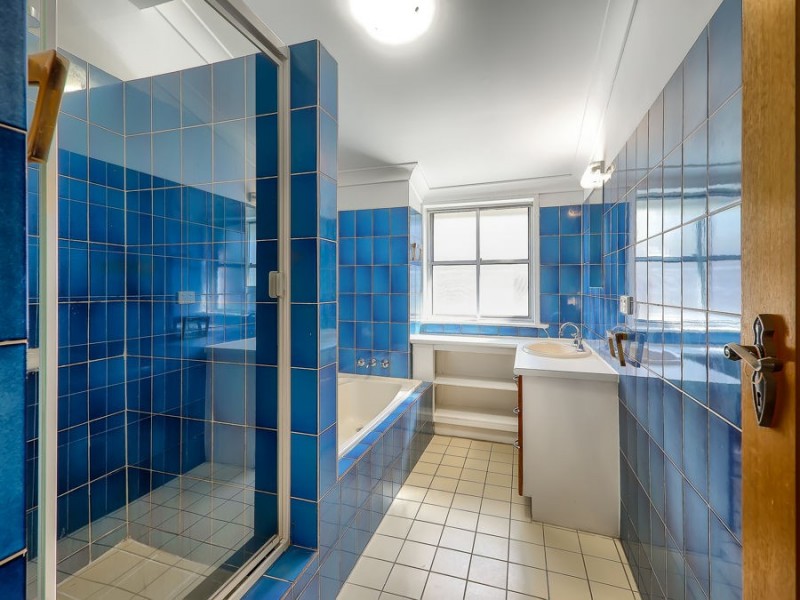 8/77 Warren Street, St Lucia QLD 4067