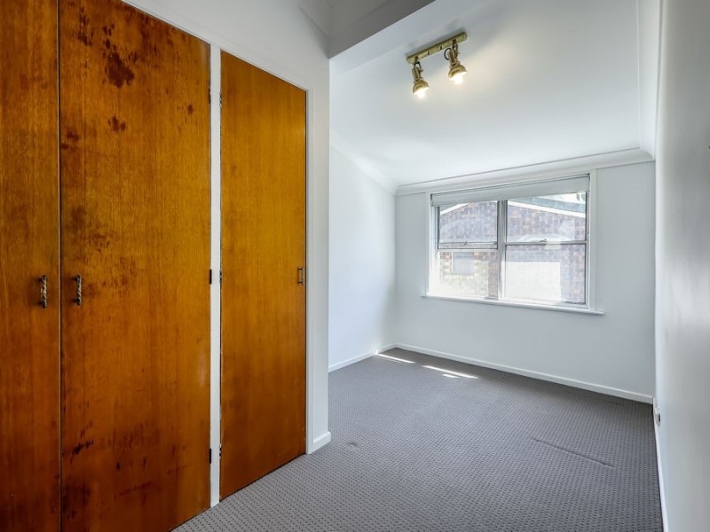 8/77 Warren Street, St Lucia QLD 4067