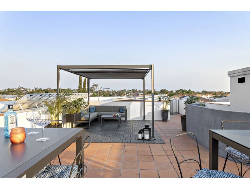 38 Portside Place, Bulimba QLD 4171