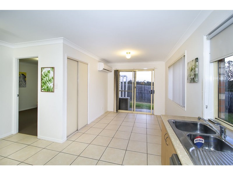 7 Emily Place, Sumner QLD 4074