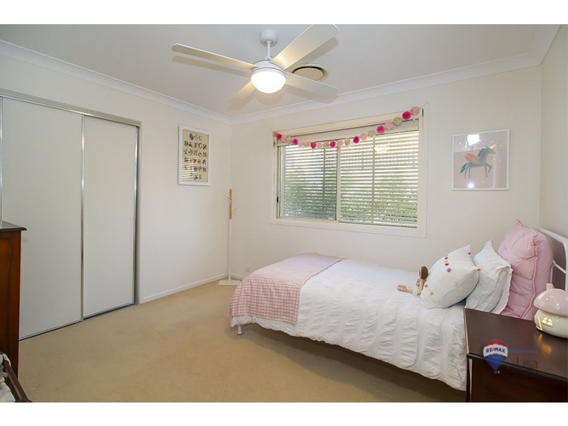 9 Fairway Court, Mount Ommaney QLD 4074