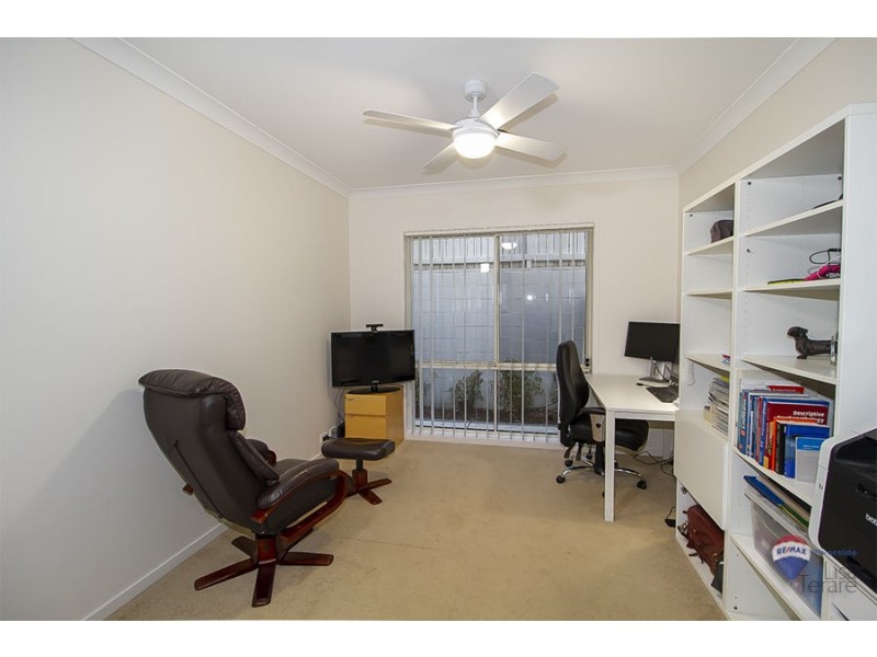 9 Fairway Court, Mount Ommaney QLD 4074