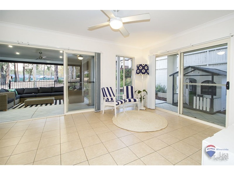 9 Fairway Court, Mount Ommaney QLD 4074