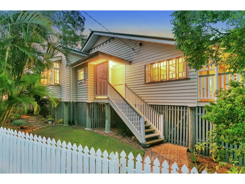 47 Dan Street, Graceville QLD 4075