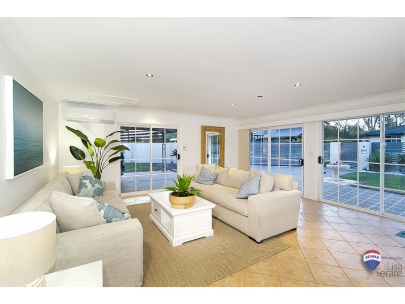 1 Timaru Close, Westlake QLD 4074