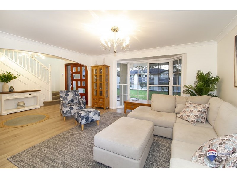 1 Timaru Close, Westlake QLD 4074