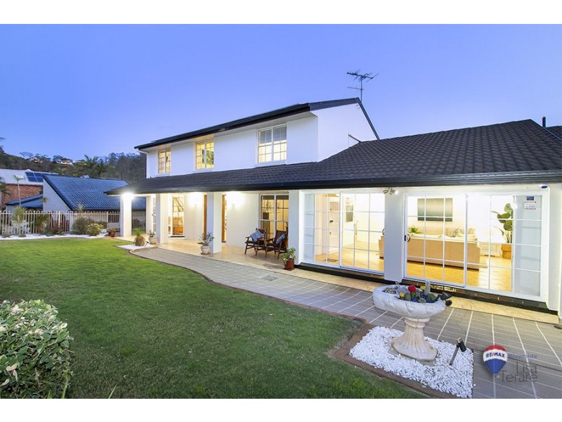 1 Timaru Close, Westlake QLD 4074