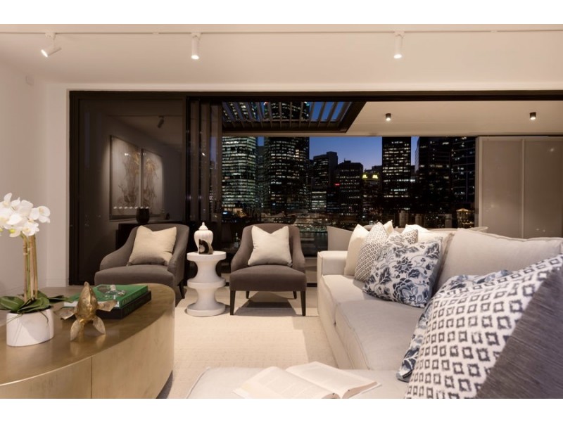 24 Annie Street (PARKLANE APARTMENTS), Kangaroo Point QLD 4169