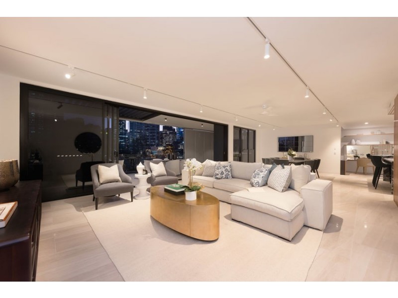 24 Annie Street (PARKLANE APARTMENTS), Kangaroo Point QLD 4169