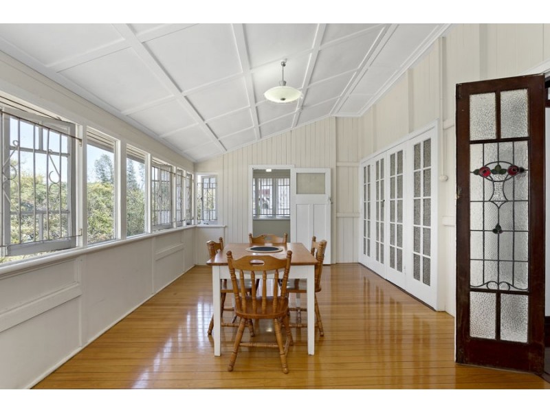 327 Annerley Rd, Annerley QLD 4103