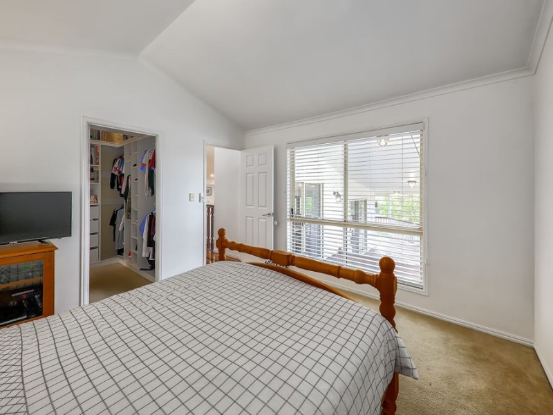 44 Kiriwina Street, Fig Tree Pocket QLD 4069