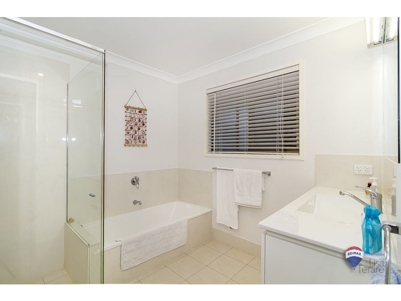 31 Tekapo Street, Westlake QLD 4074