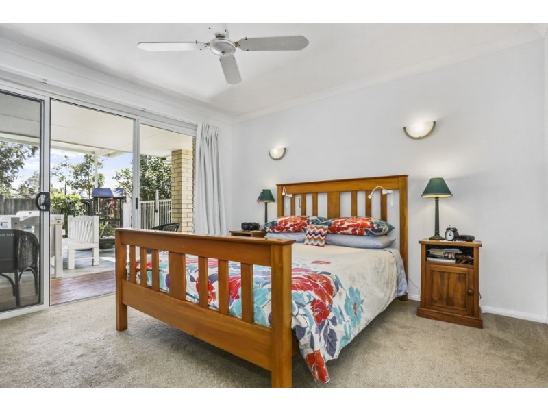 5 Windward Place, Banksia Beach QLD 4507
