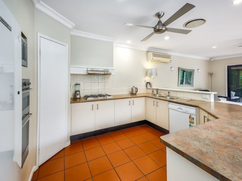 34 Douglas Street, Sherwood QLD 4075