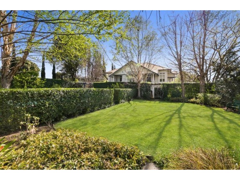 23 Molonga Terrace, Graceville QLD 4075