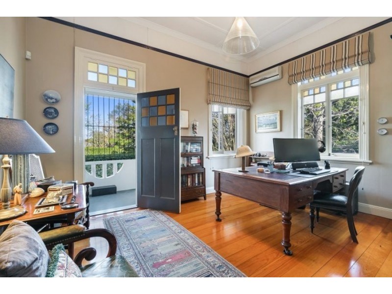 23 Molonga Terrace, Graceville QLD 4075