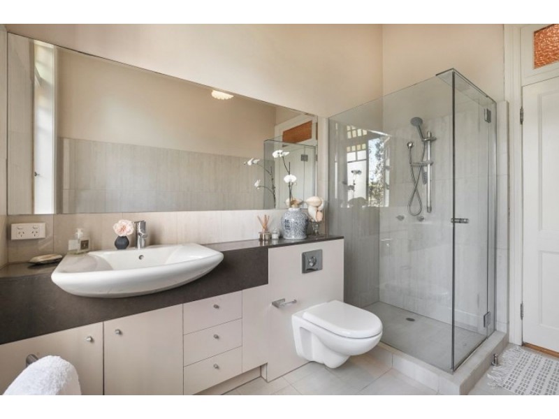 23 Molonga Terrace, Graceville QLD 4075