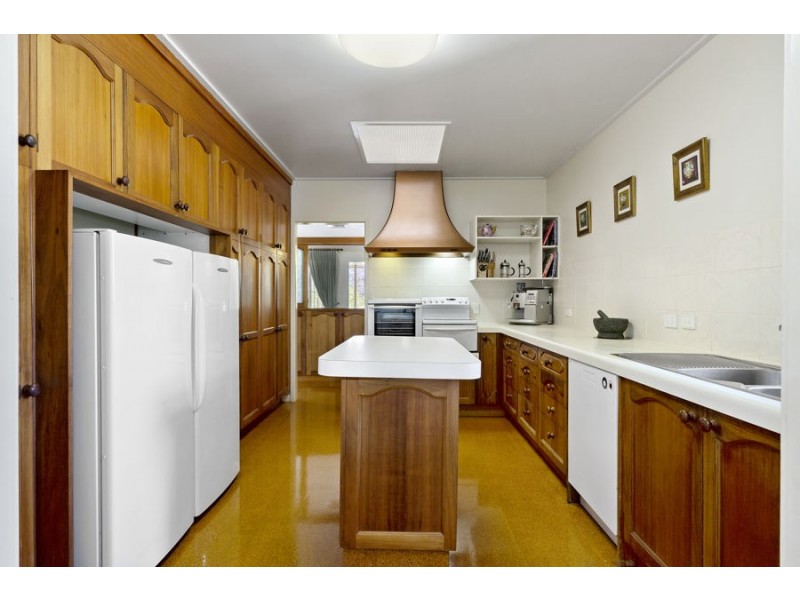 48 Blackstone Street, Indooroopilly QLD 4068