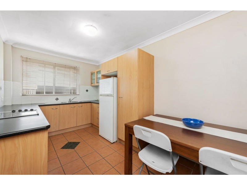 3/56 Cedar Street, Greenslopes QLD 4120