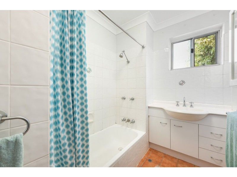 3/56 Cedar Street, Greenslopes QLD 4120