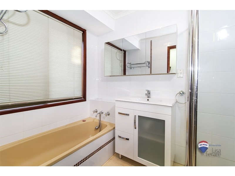 60 Andaman Street, Jamboree Heights QLD 4074