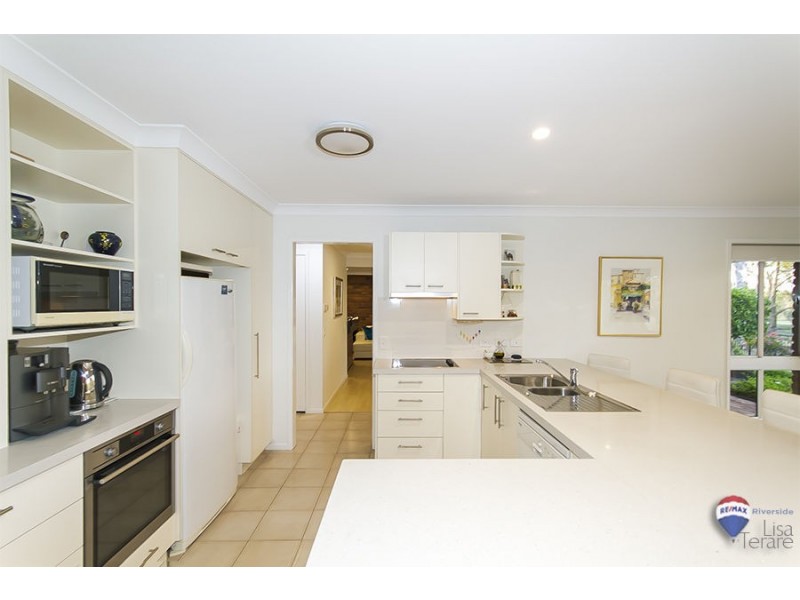 6 Eriboll Close, Middle Park QLD 4074