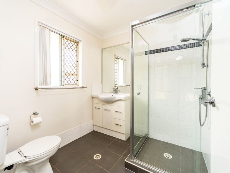 25 Eric Drive, Blackstone QLD 4304