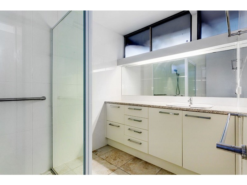 11 Kianga Street, Graceville QLD 4075