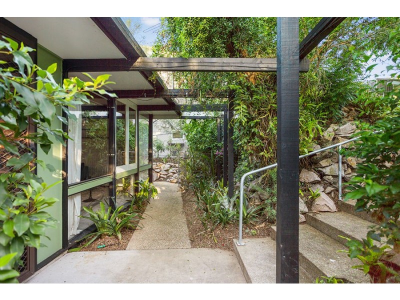 11 Kianga Street, Graceville QLD 4075