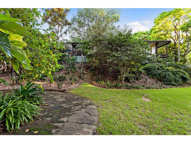 11 Kianga Street, Graceville QLD 4075