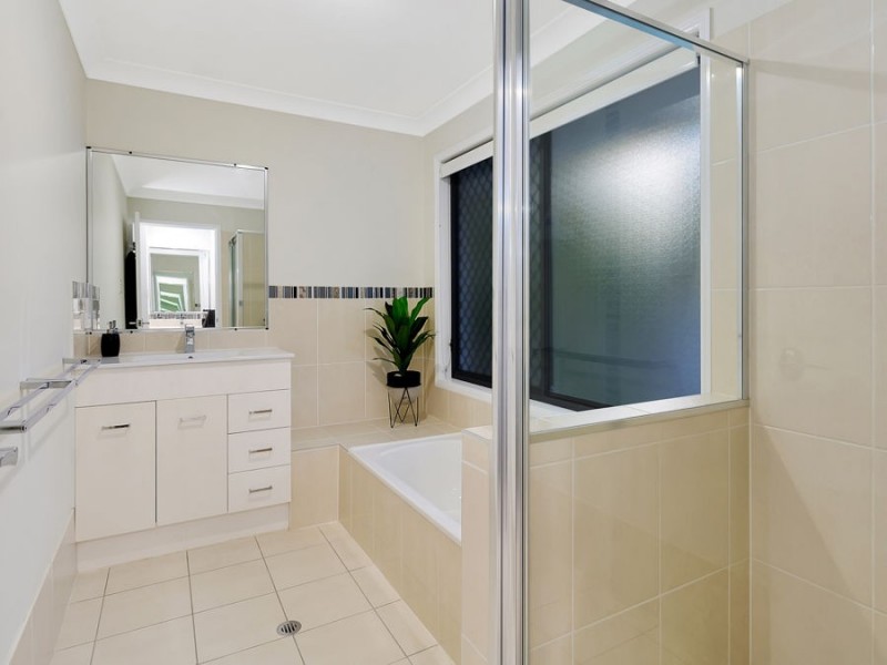 4 Gammon Place, Parkinson QLD 4115