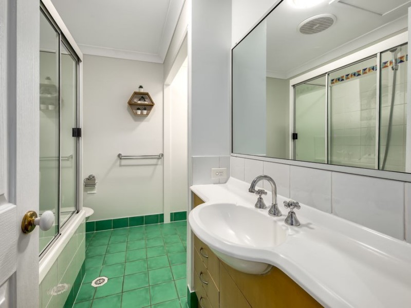 2 577 Fairfield Road, Yeronga QLD 4104