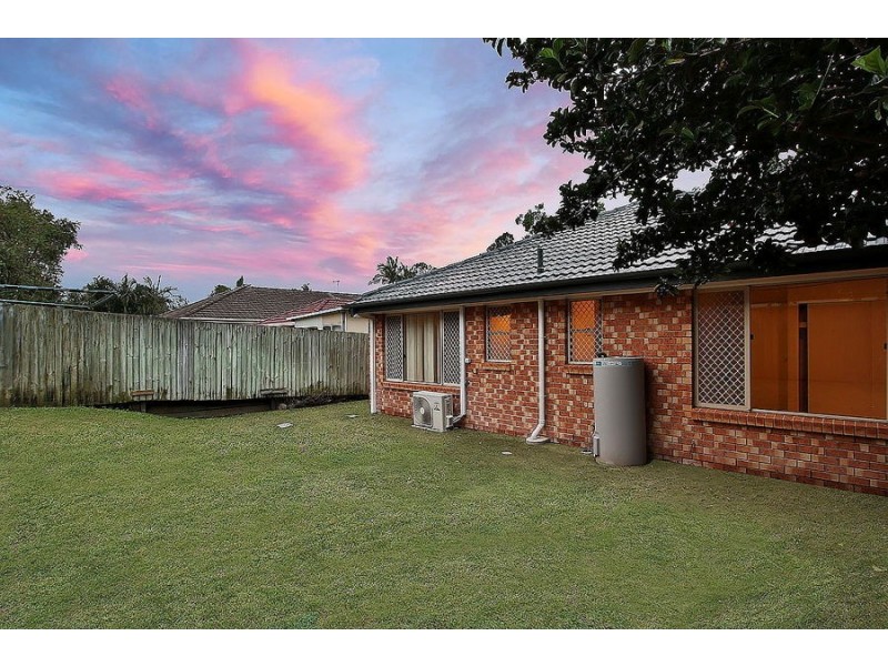 33 MacQuarie Circuit, Forest Lake QLD 4078