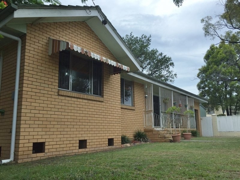 134 White Street, Graceville QLD 4075