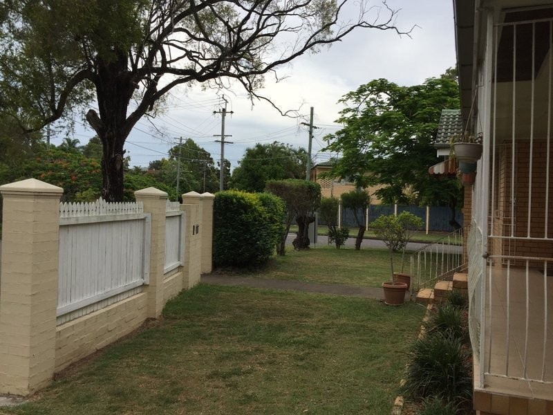 134 White Street, Graceville QLD 4075