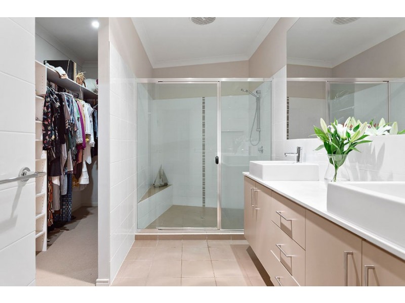 64 Andrew Avenue, Tarragindi QLD 4121