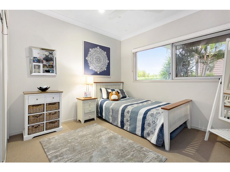 64 Andrew Avenue, Tarragindi QLD 4121