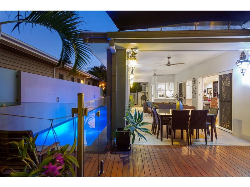 64 Andrew Avenue, Tarragindi QLD 4121