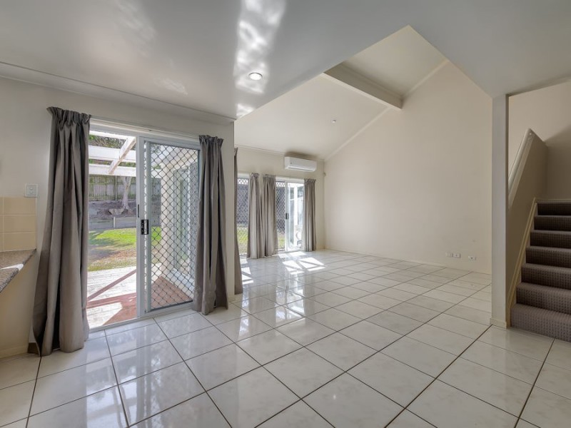 20 Cedar Place, Stretton QLD 4116