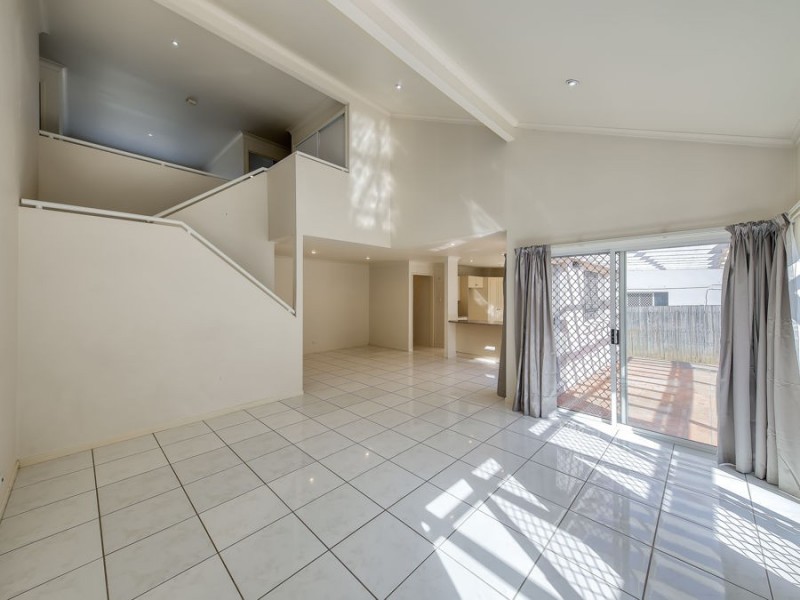 20 Cedar Place, Stretton QLD 4116