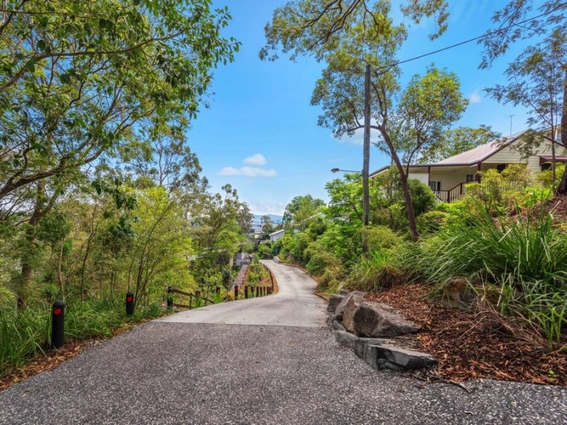 23 Fraser Terrace, Highgate Hill QLD 4101